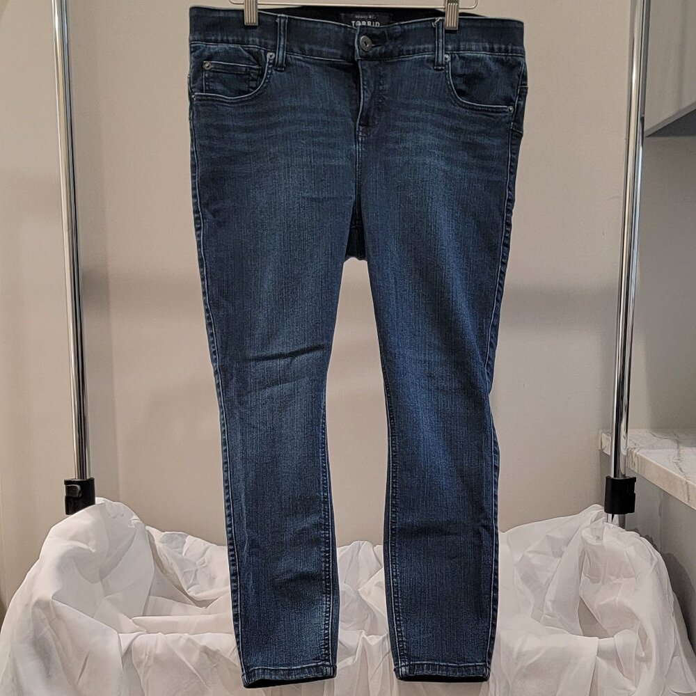 Torrid Premium Bombshell Skinny Jeans SZ 14XS